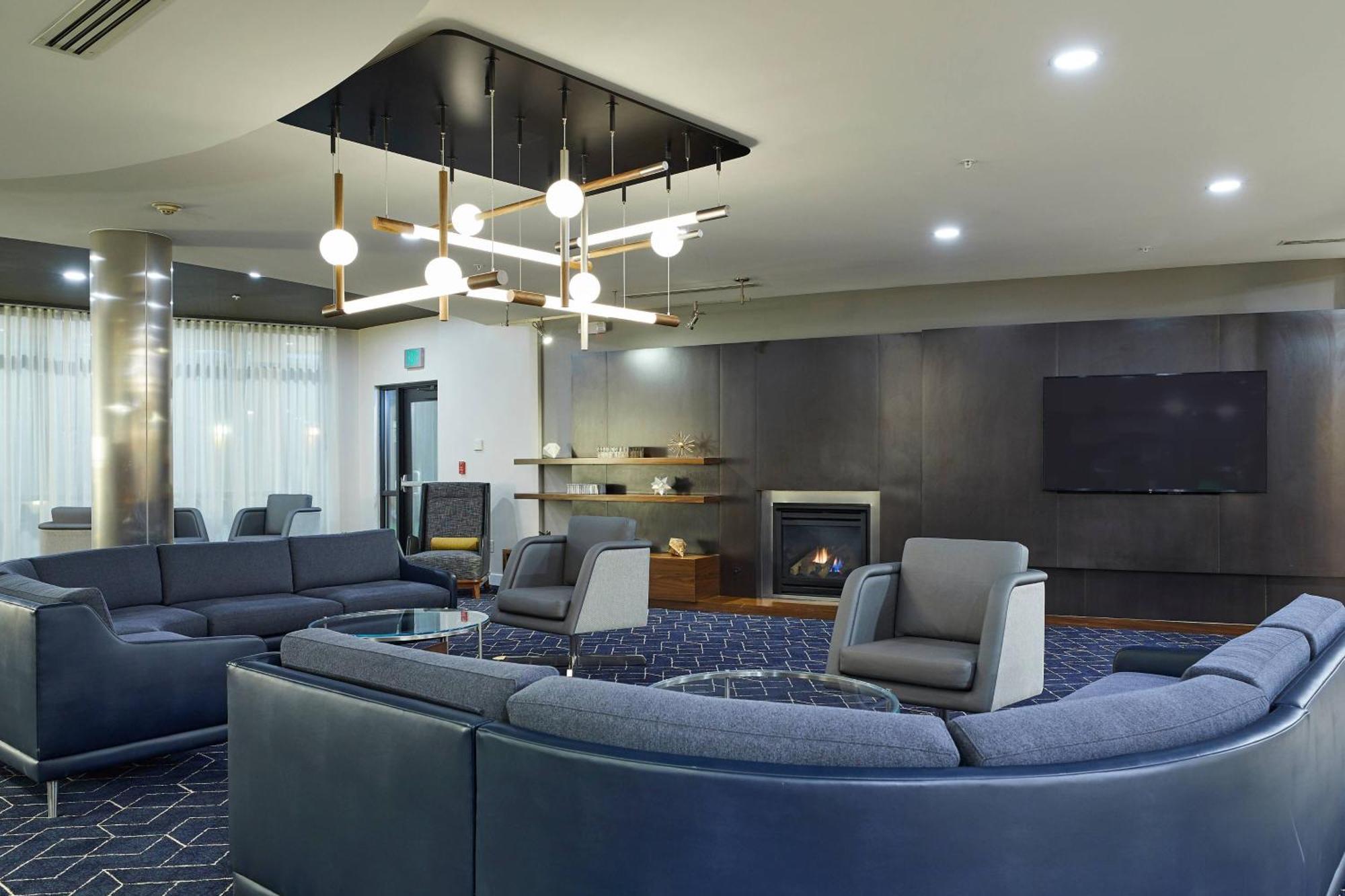 Courtyard Medford Airport Ξενοδοχείο Εξωτερικό φωτογραφία