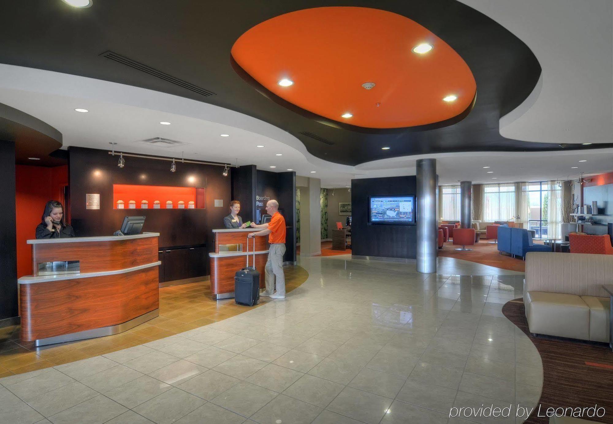 Courtyard Medford Airport Ξενοδοχείο Εξωτερικό φωτογραφία